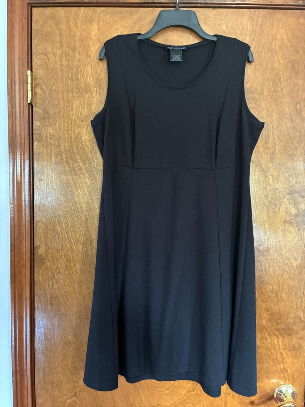 Dialogue Black Sleeveless Midi Dress Size Large